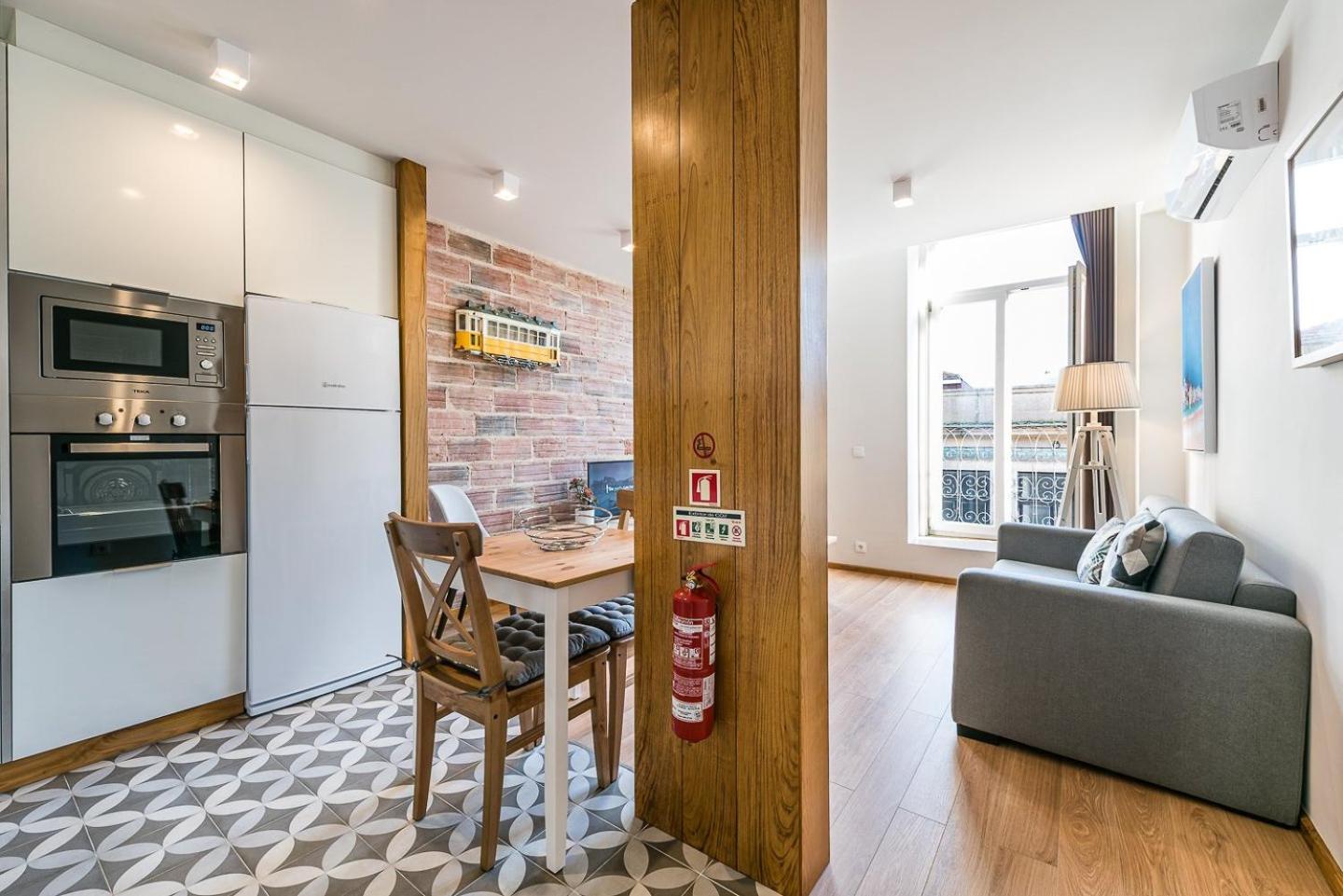Guestready - Crayon Walls Apts ปอร์โต ภายนอก รูปภาพ
